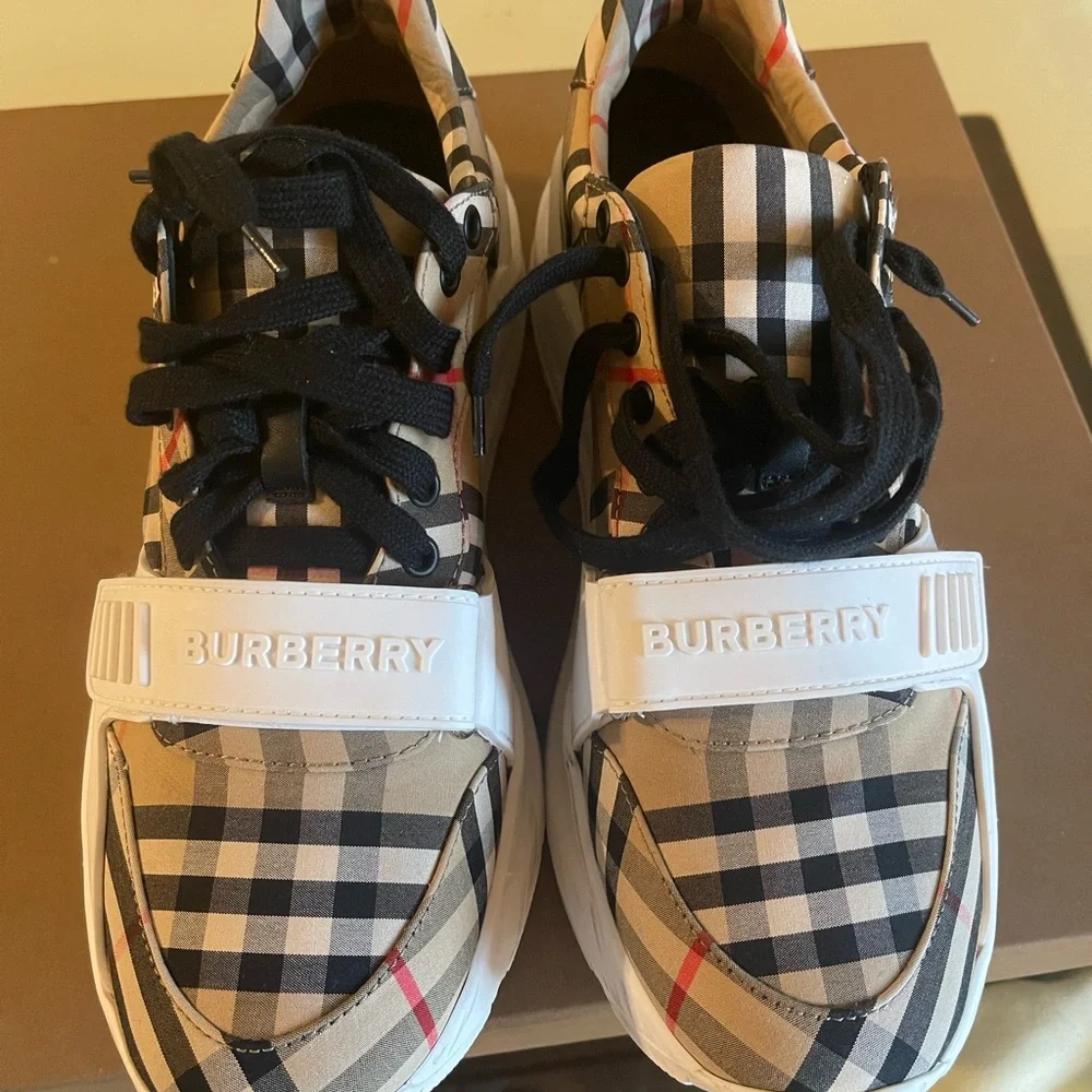 Mens Burberry Vintage Check, Suede and Leather Sneakers. - Picture 7 of 9